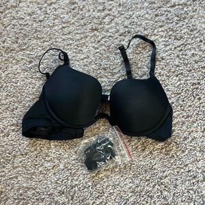 Black push up bra